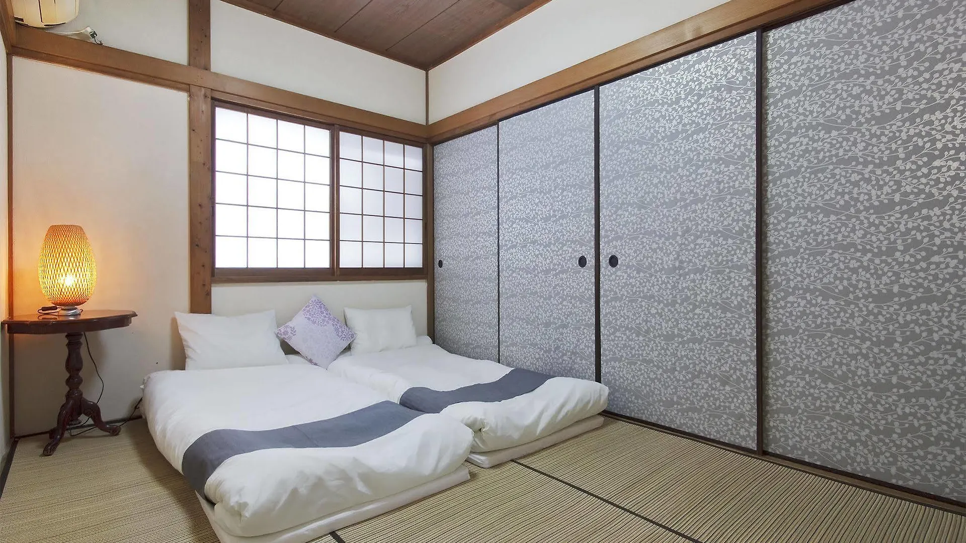 Holiday home Bonborian Ten Private Rent Suita